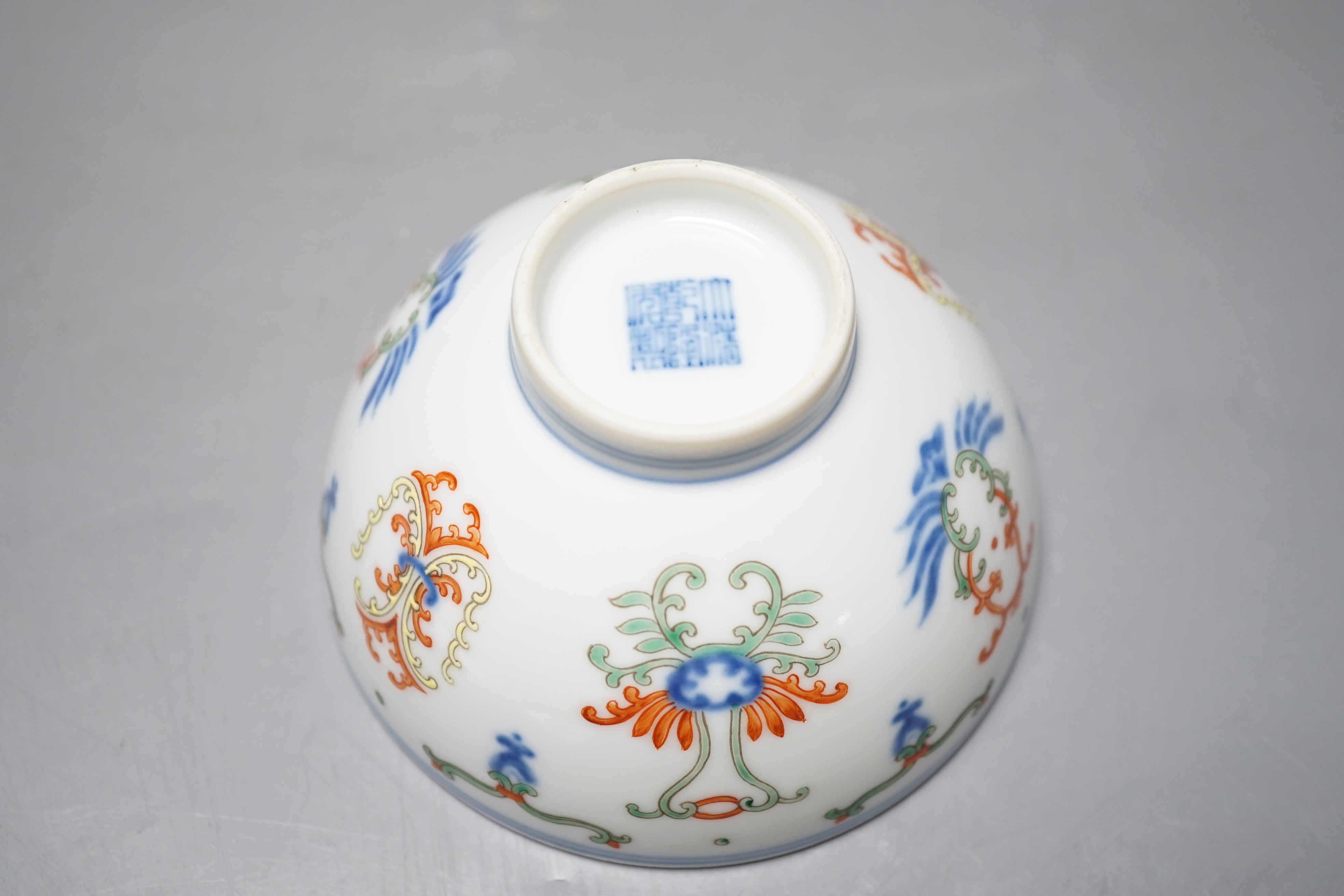 A Chinese doucai bowl, 10cm diameter